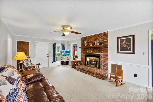 2600 Castlewood Drive, Gastonia, NC 28056