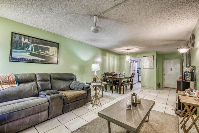 1200 Tallwood Avenue 202, Hollywood, FL 33021