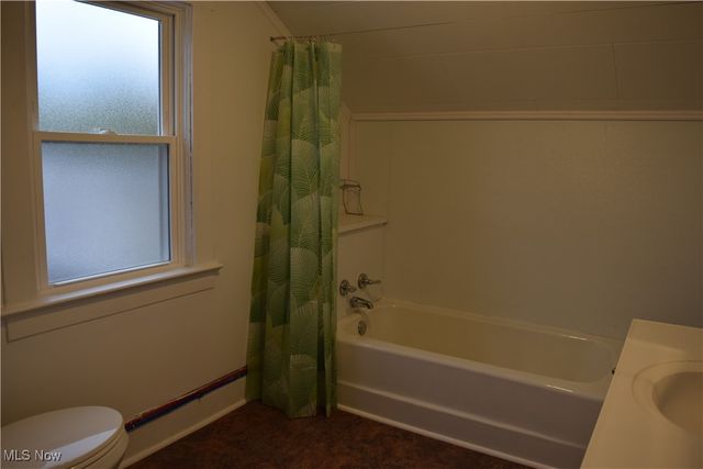 713 East Street, Fairport Harbor, OH 44077