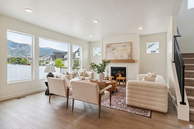 1224 E AMARYLIS WAY, Layton, UT 84040