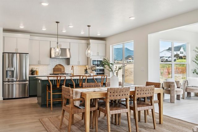 1224 E AMARYLIS WAY, Layton, UT 84040
