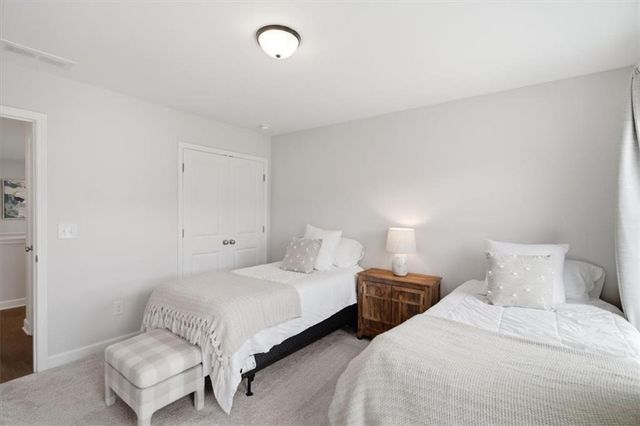 112 Winsome Way, Woodstock, GA 30188