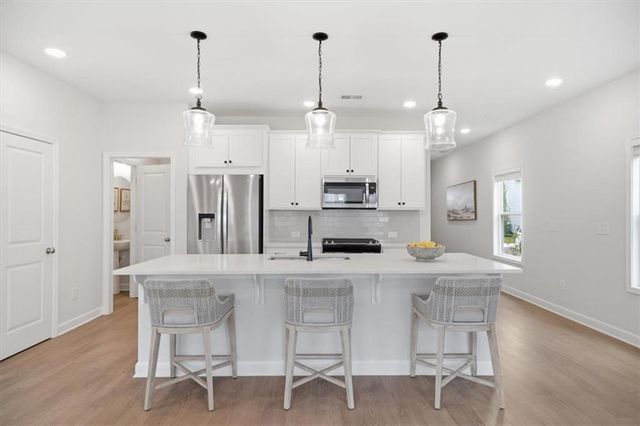 112 Winsome Way, Woodstock, GA 30188