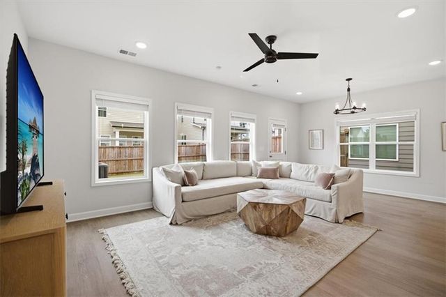 112 Winsome Way, Woodstock, GA 30188