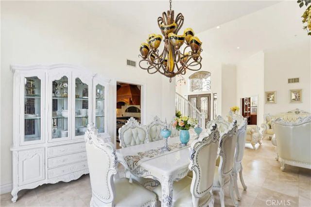 260 S Willowcreek, Anaheim, CA 92808