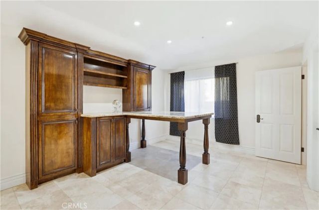 260 S Willowcreek, Anaheim, CA 92808