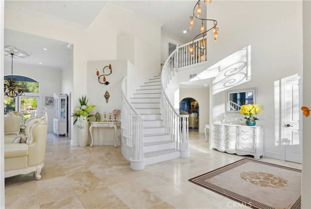 260 S Willowcreek, Anaheim, CA 92808