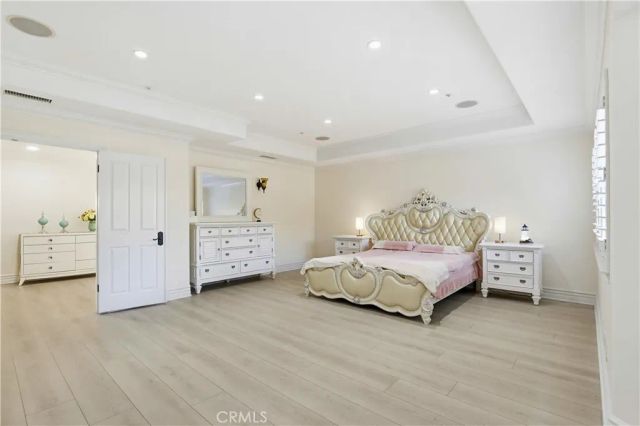 260 S Willowcreek, Anaheim, CA 92808