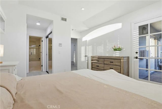 260 S Willowcreek, Anaheim, CA 92808