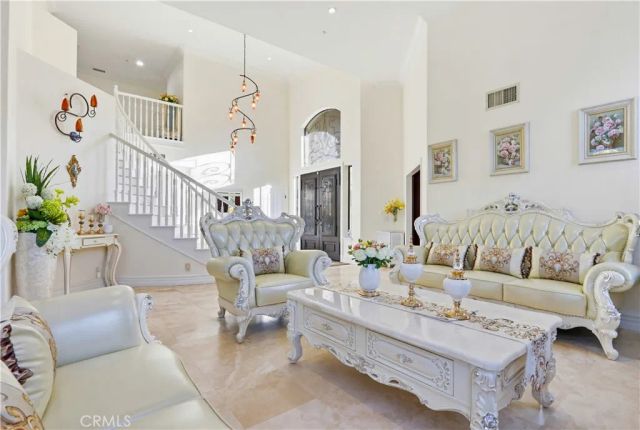 260 S Willowcreek, Anaheim, CA 92808