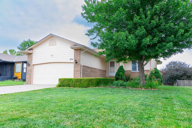 824 S Red Oaks, Wichita, KS 67207