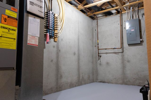 824 S Red Oaks, Wichita, KS 67207