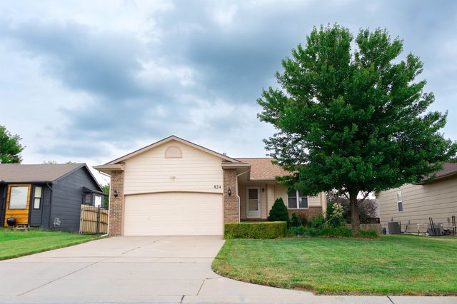 824 S Red Oaks, Wichita, KS 67207