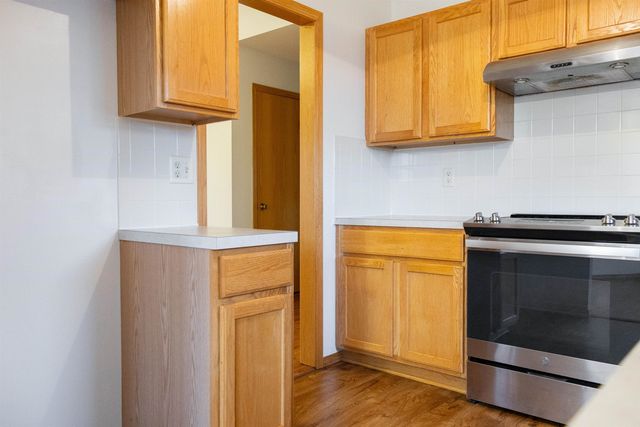 824 S Red Oaks, Wichita, KS 67207