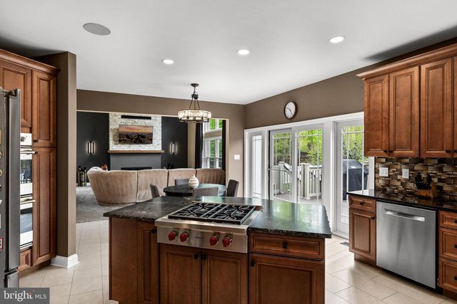 36 WINDING WAY, Mullica Hill, NJ 08062