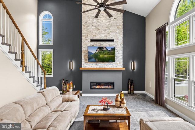 36 WINDING WAY, Mullica Hill, NJ 08062