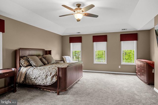 36 WINDING WAY, Mullica Hill, NJ 08062