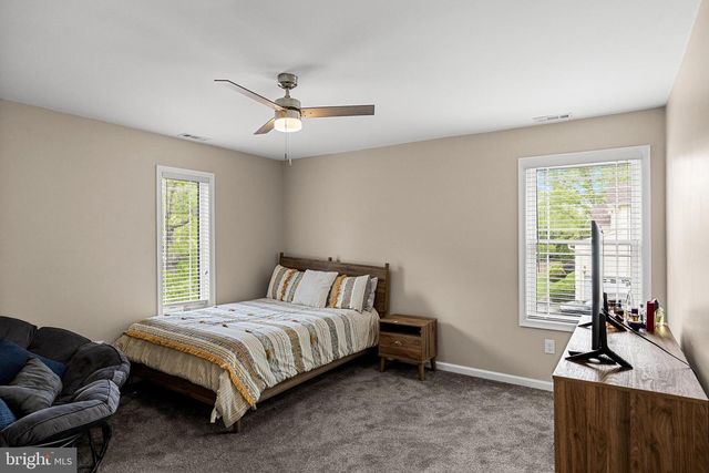 36 WINDING WAY, Mullica Hill, NJ 08062