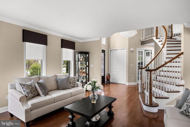 36 WINDING WAY, Mullica Hill, NJ 08062