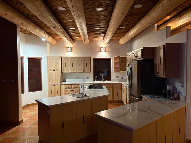 5566 Corrales Road, Corrales, NM 87048