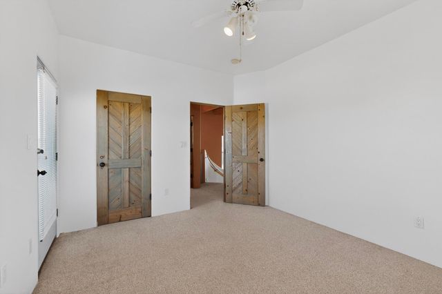 5566 Corrales Road, Corrales, NM 87048