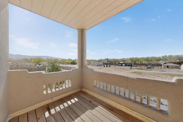 5566 Corrales Road, Corrales, NM 87048