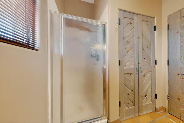 5566 Corrales Road, Corrales, NM 87048