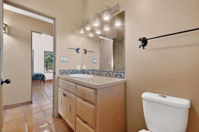 5566 Corrales Road, Corrales, NM 87048