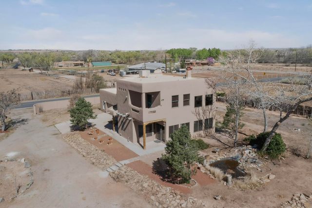 5566 Corrales Road, Corrales, NM 87048