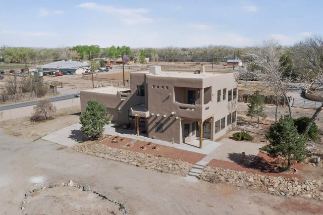 5566 Corrales Road, Corrales, NM 87048