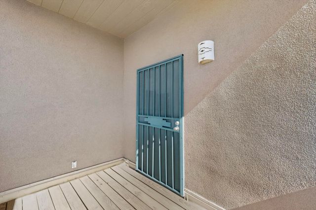 5566 Corrales Road, Corrales, NM 87048