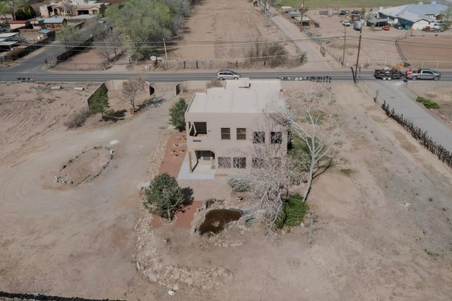 5566 Corrales Road, Corrales, NM 87048