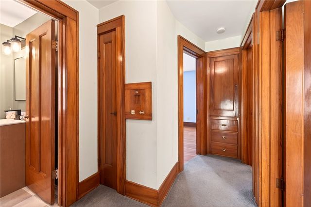 25 Wilsonia Road, Rochester, NY 14609