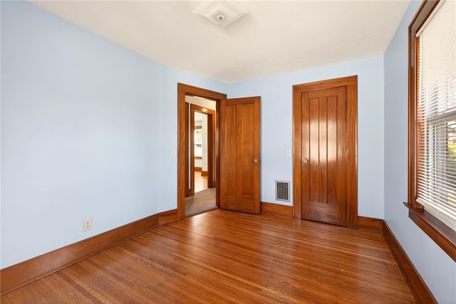 25 Wilsonia Road, Rochester, NY 14609