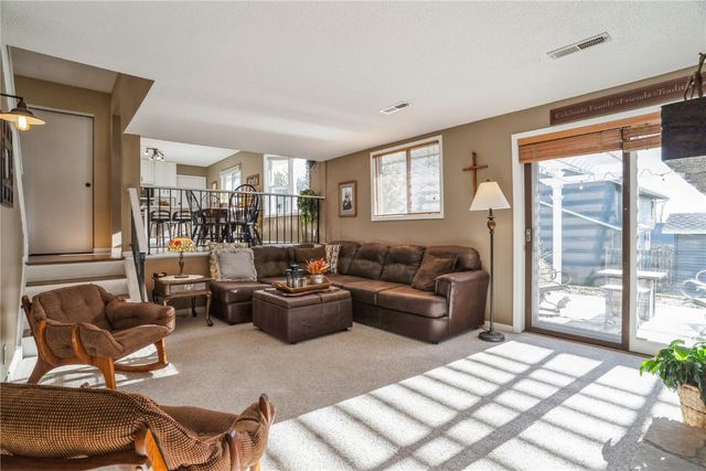 4559 Orchard Drive NW, Cedar Rapids, IA 52405