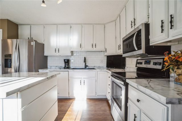 4559 Orchard Drive NW, Cedar Rapids, IA 52405