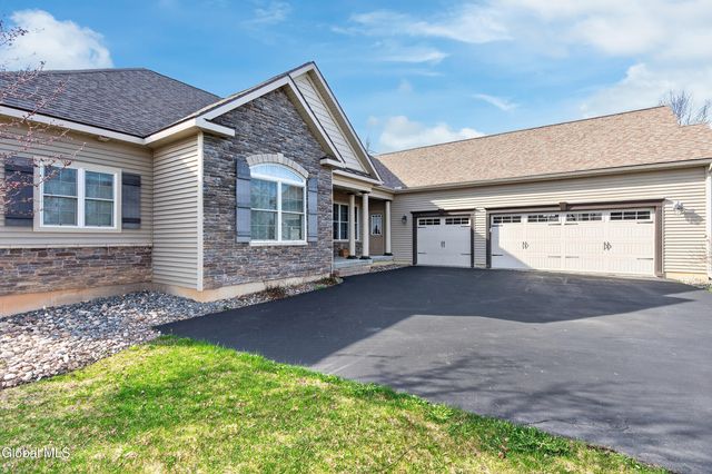 227 Landbridge Drive, Altamont, NY 12009