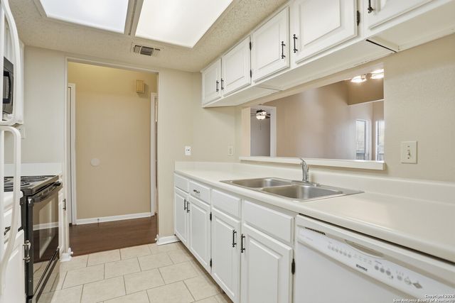 4839 Brandeis St Apt 121, San Antonio, TX 78249