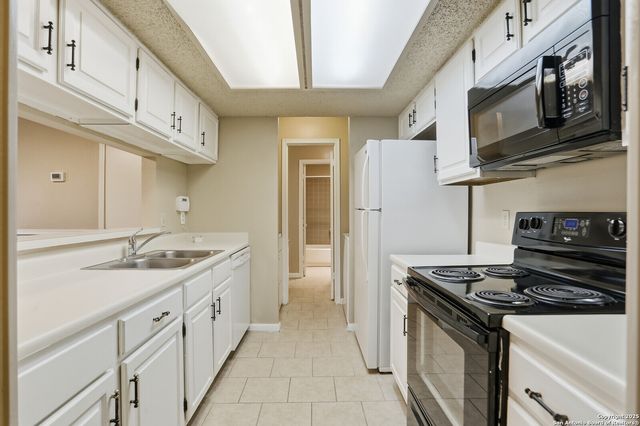 4839 Brandeis St Apt 121, San Antonio, TX 78249