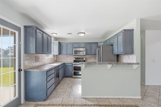 1501 W 117th Street S, Jenks, OK 74037