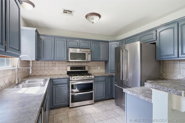 1501 W 117th Street S, Jenks, OK 74037