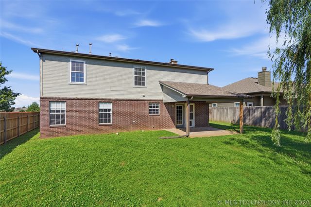 1501 W 117th Street S, Jenks, OK 74037