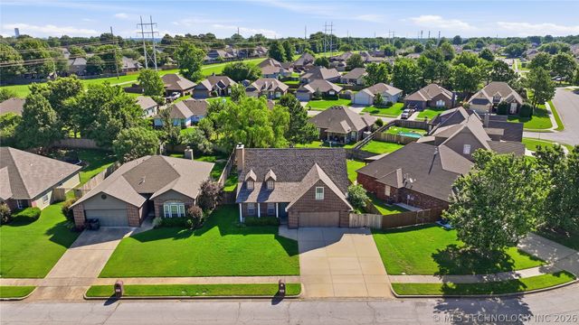 1501 W 117th Street S, Jenks, OK 74037