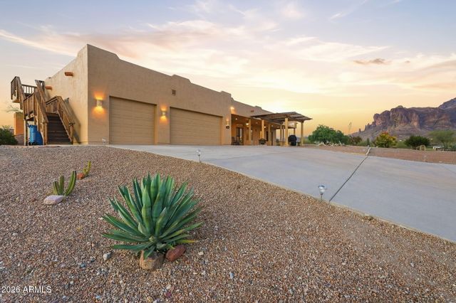 3826 N RAIN CLOUD Drive, Apache Junction, AZ 85119