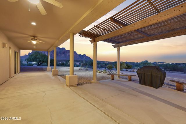 3826 N RAIN CLOUD Drive, Apache Junction, AZ 85119