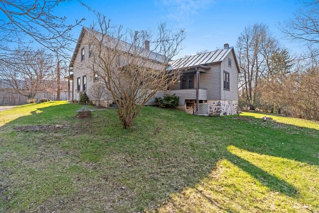 4524 Brunner ROAD, Manitowoc, WI 54220