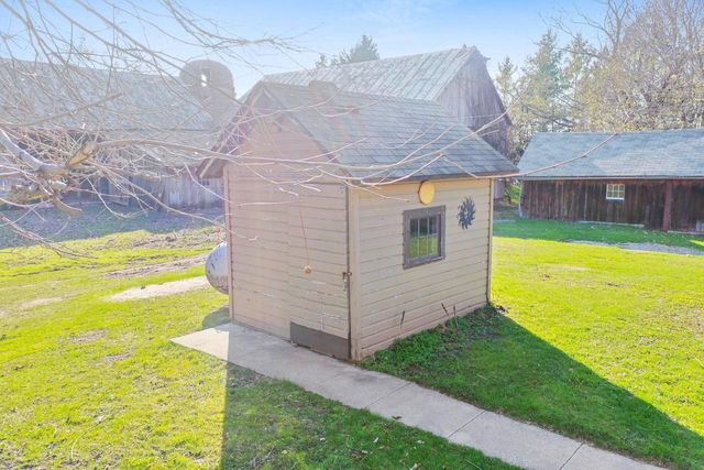 4524 Brunner ROAD, Manitowoc, WI 54220