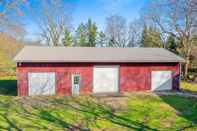 4524 Brunner ROAD, Manitowoc, WI 54220