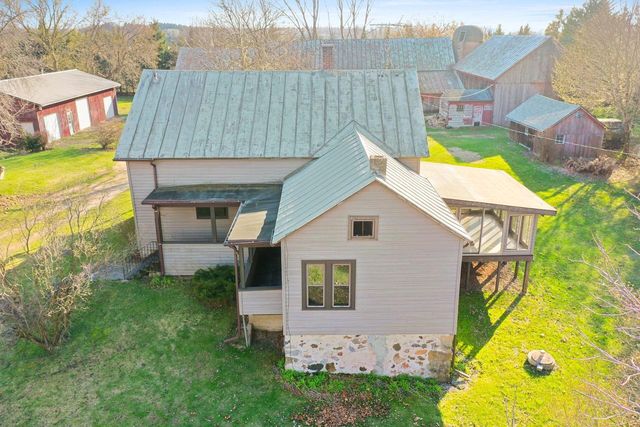 4524 Brunner ROAD, Manitowoc, WI 54220