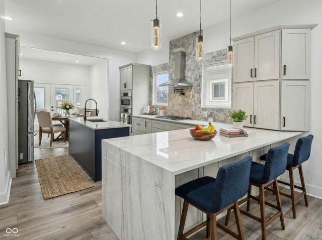 2209 Carrollton Avenue, Indianapolis, IN 46205